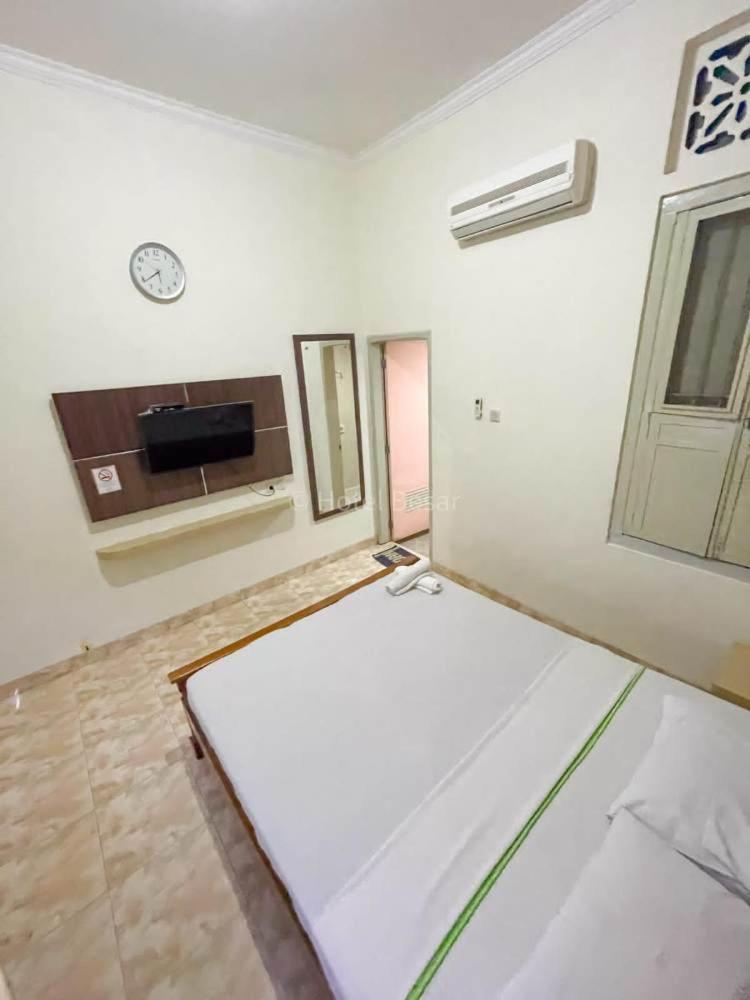 Hotel Besar Пурвокерто Экстерьер фото